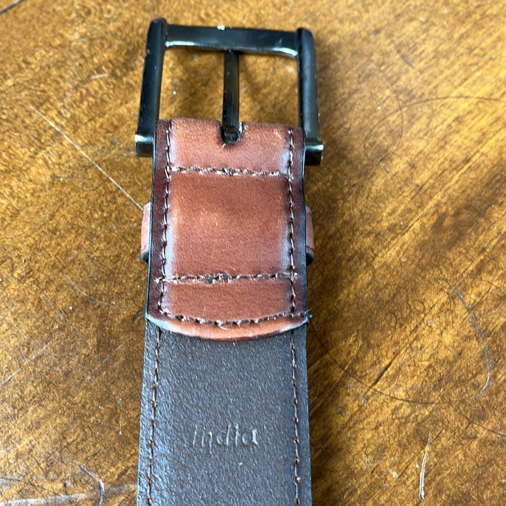 Clarks Genuine Leather Dress Belt Silver Tone Adjustable Buckle Brown - Sz 32 - Picture 7 of 12